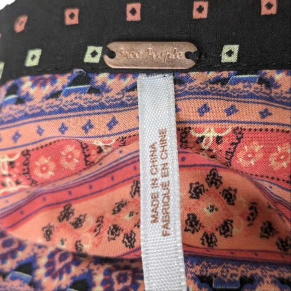 Free People High-Low Hem Black Multicolor Boho w/Geometric ...Size Small - Picture 6 of 6